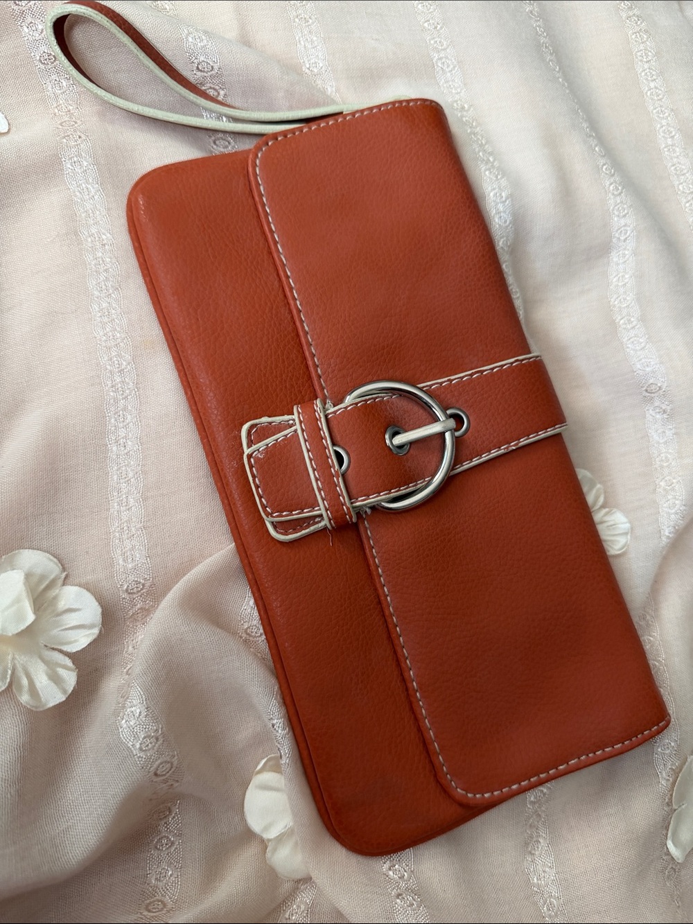 Sleek Buckle Wristlet Wallet - Rust Brown
